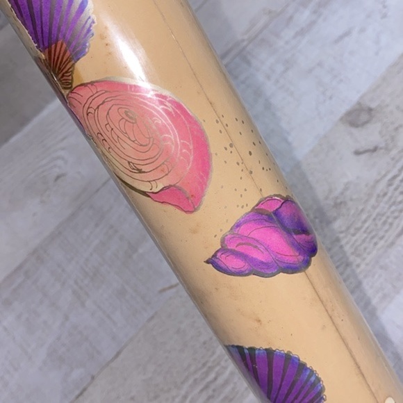 Vintage gift wrap 60 square foot shell print - Picture 4 of 5